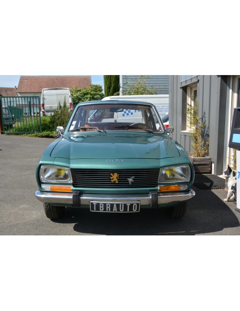 PEUGEOT 504 BERLINE DE 1972