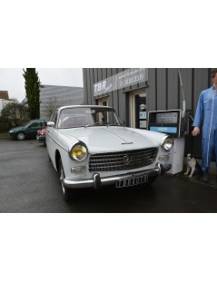 PEUGEOT 404 BERLINE DE 1965